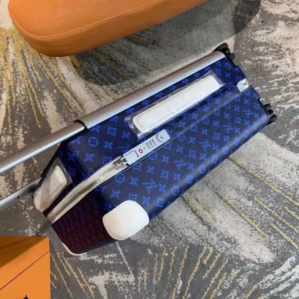 55 CUSTOM 37L HORIZON SUITCASE BLUE MONOGRAM 0823